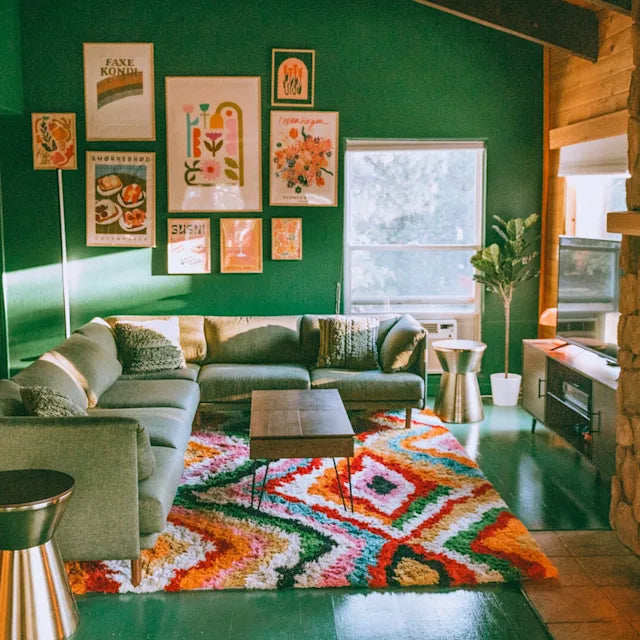 Revitalizing a 1970s Cabin: Cozy Transformation on a Budget