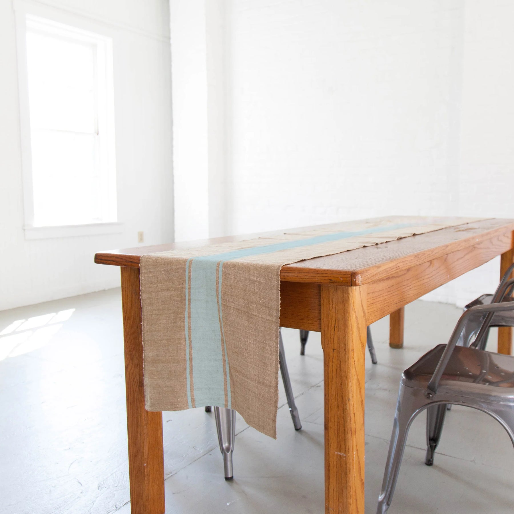 TIPS FOR CREATING A WELCOMING AND STYLISH KITCHEN AND DINING AREA