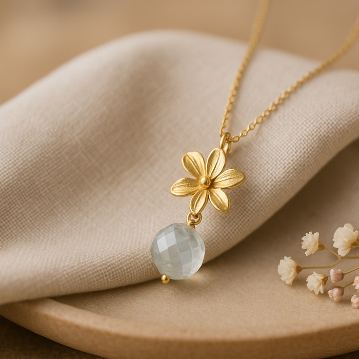 Elegant Flower Pendant Necklace