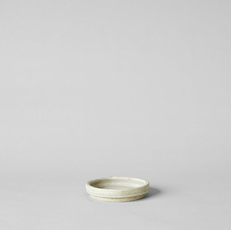 Basic Planter Tray, White Patina