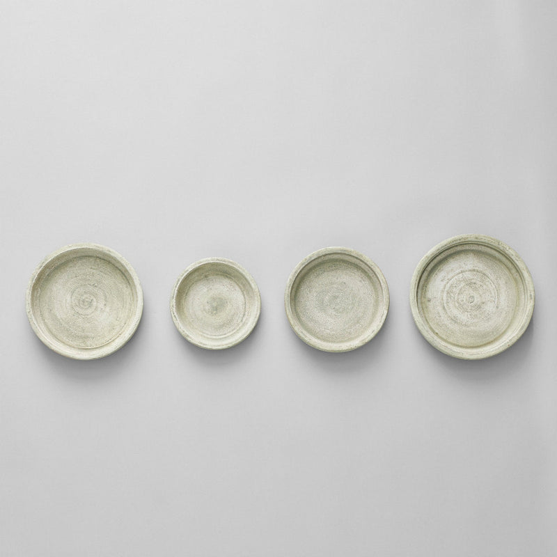 Basic Planter Tray, White Patina