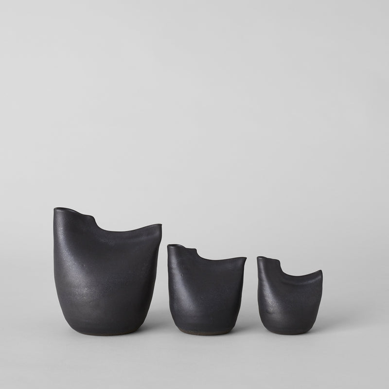 Bird Vase, Black