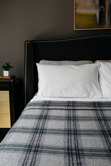 Plaid Merino Wool Bed Blankets: Cream / Ledge Plaid / Twin