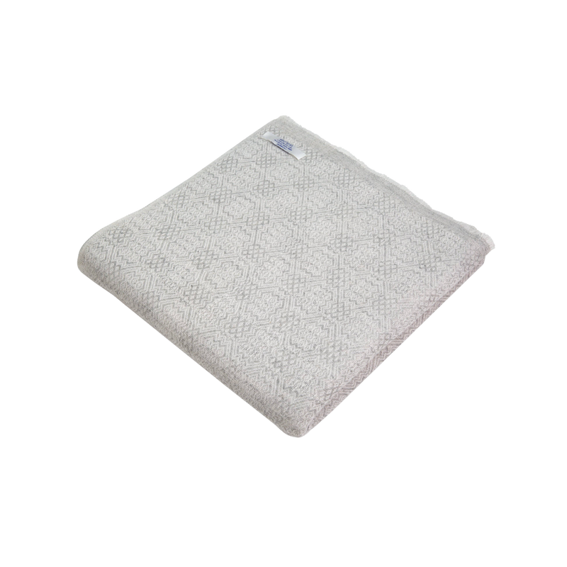 Dhanvi Patterned Cashmere Blanket - Light Grey