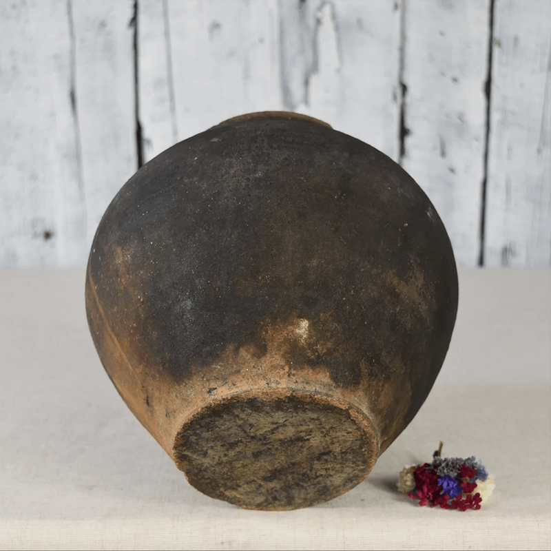Iya Ancient Clay Pot