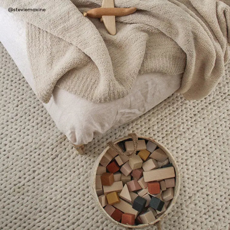 Snug Fabric Throw