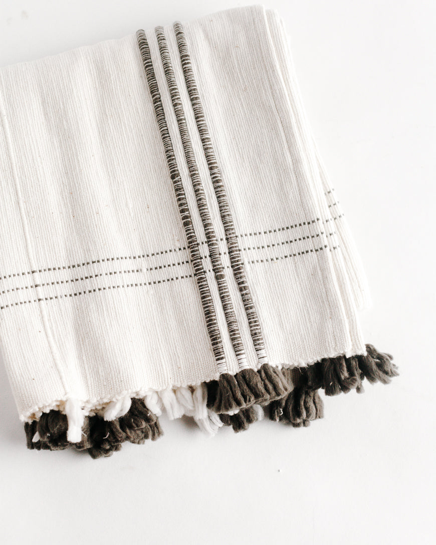 Hygge Cave Ribbons Table Runner - Thumbnail 5