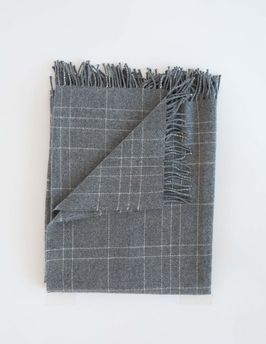 Merino lambswool throw in a cold weather – hygge cave
