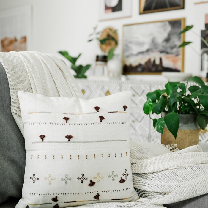 HYGGE CAVE | 16" EMBROIDERED INDIAN PILLOWS