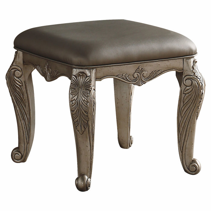 HYGGE CAVE | ANTIQUE CHAMPAGNE STOOL