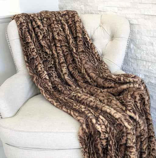 HYGGE CAVE | LEOPARD THROW BLANKET