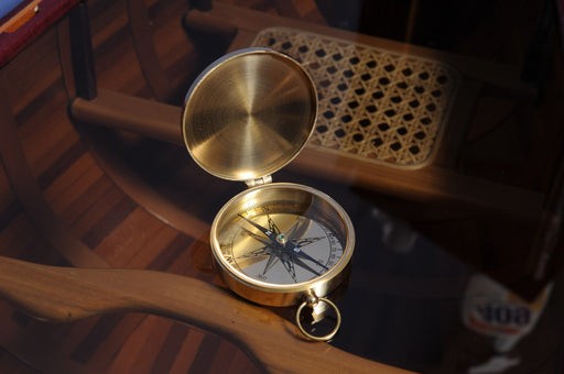HYGGE CAVE | SHINY BRASS MARINE COMPASS WITH LID