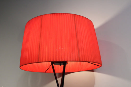 HYGGE CAVE | RED METAL FLOOR LAMP 