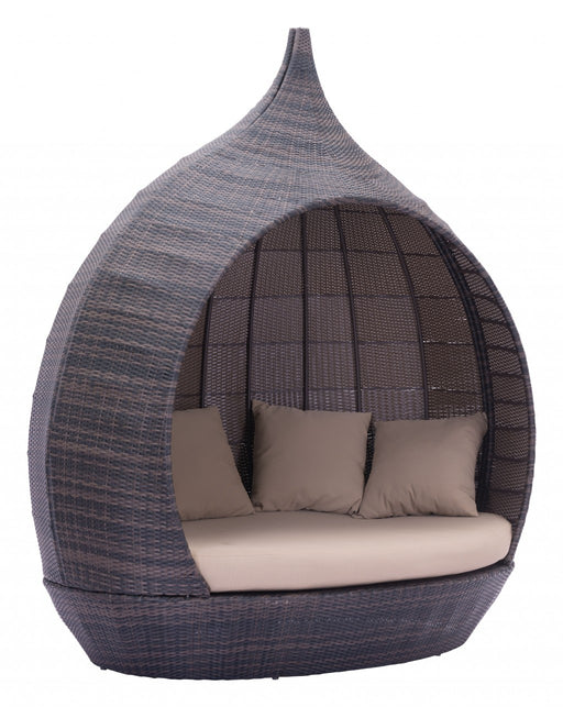HYGGE CAVE | TEARDROP SHAPED DAYBED