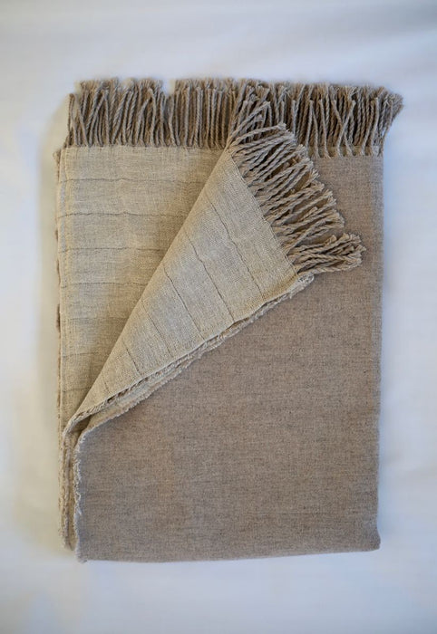 Natural throw for baby – hygge cave