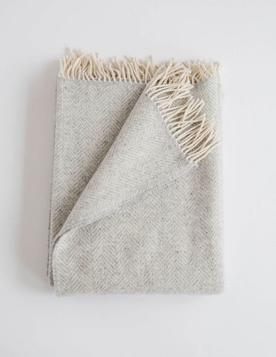 Cashmere throw - a unique gift – hygge cave