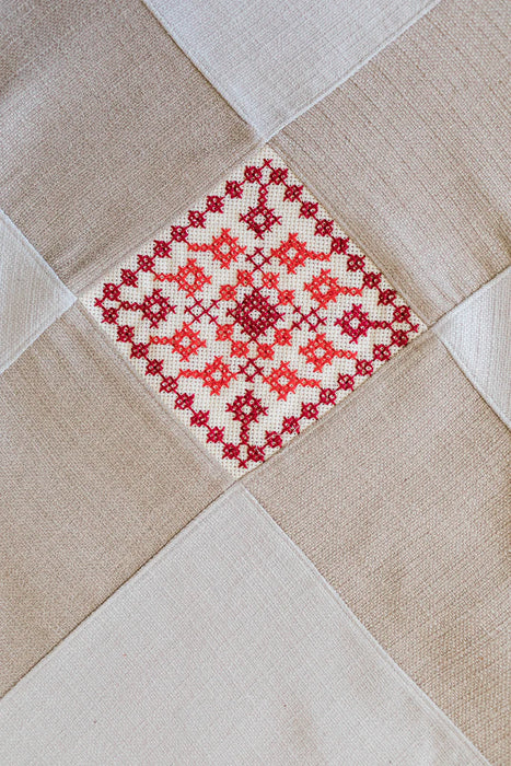 HYGGE CAVE | TATREEZ TABLE RUNNER - RED
