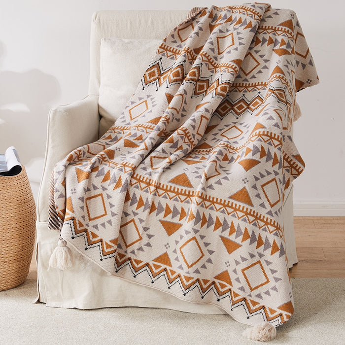 HYGGE CAVE | SOFT TASSEL KNITTED BLANKETS