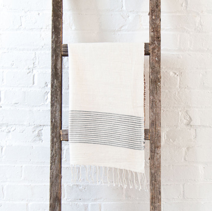 Hand-woven towel – hygge cave