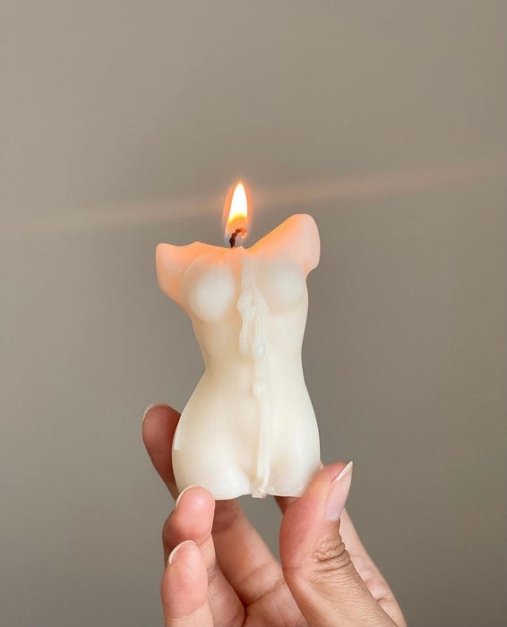 HYGGE CAVE | Hourglass Figure candle